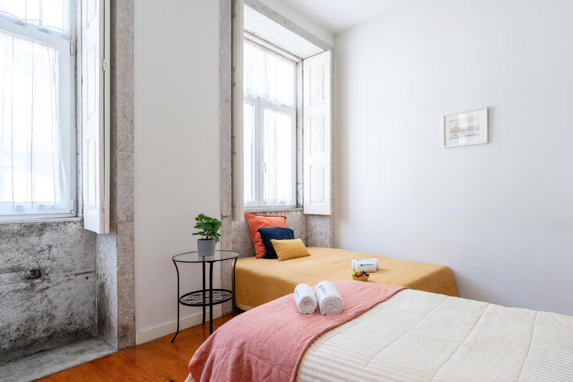 Host Wise - Sweet Bright Flats - City Center Porto Eksteriør billede